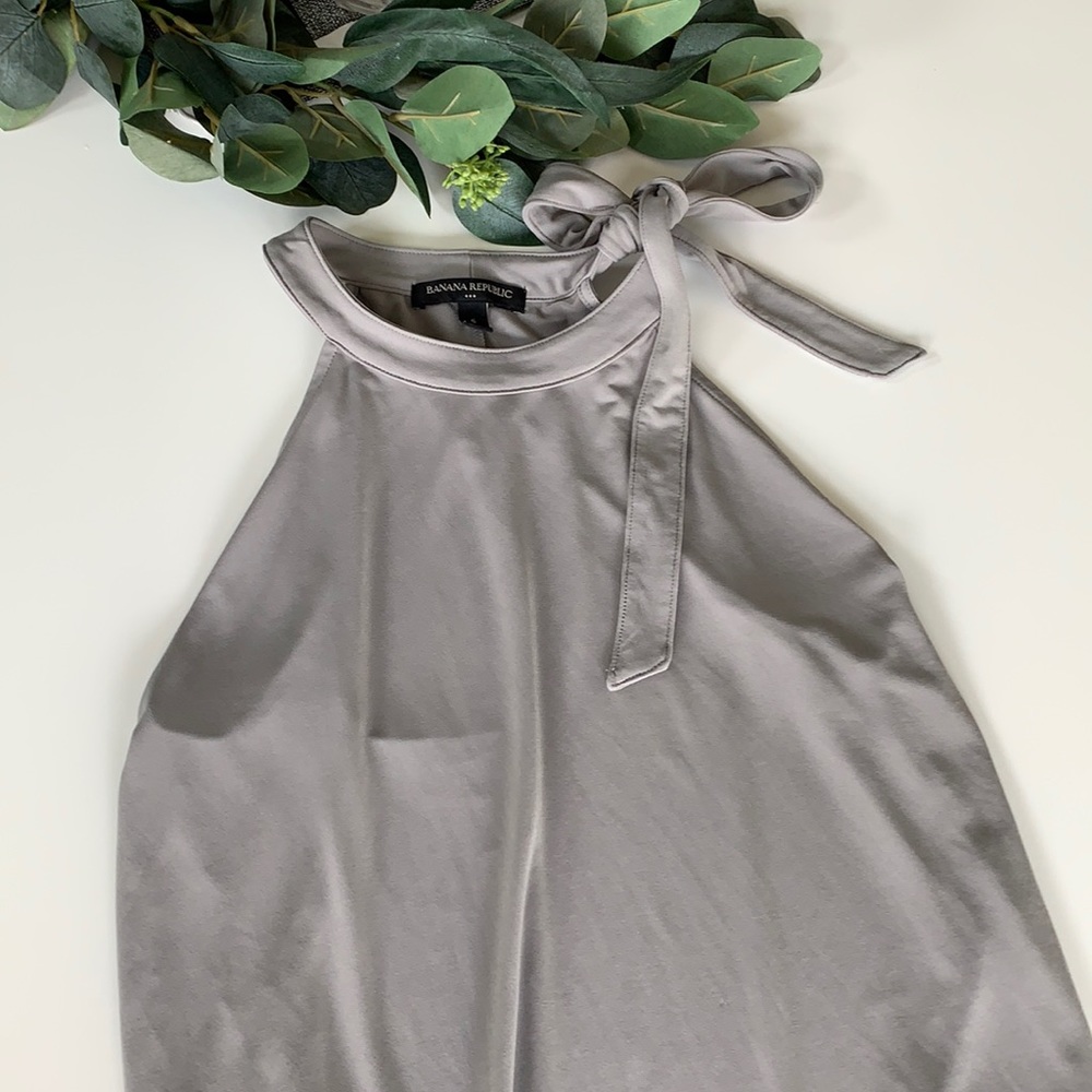 Banana republic sleeveless blouse